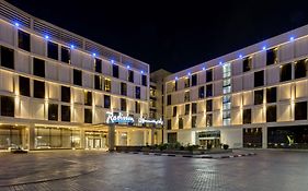 فندق وشقق راديسون الدمام المدينة الصناعية